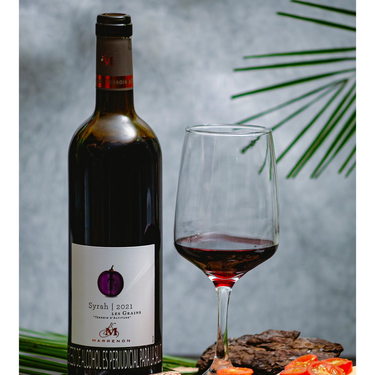 Tomar vino tinto Syrah